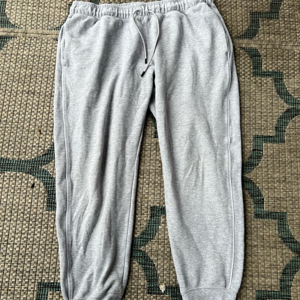 WOMENS nike sweatpants (joggers)